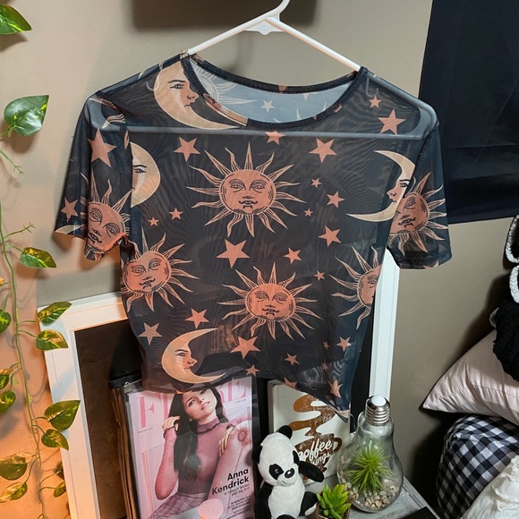 Clothes - Picture 5 of 6